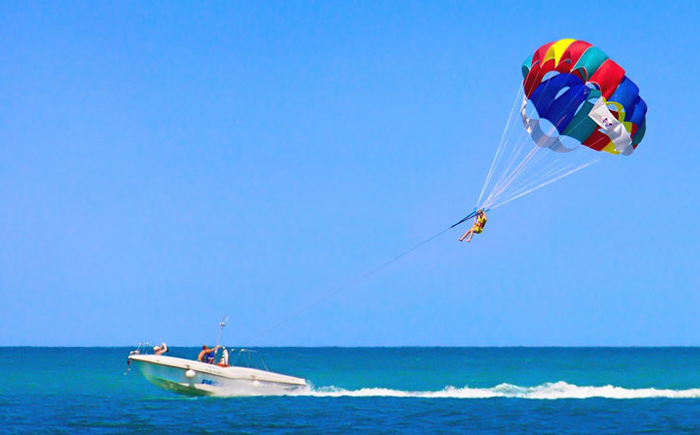 پکیج تفریحات آبی کیش