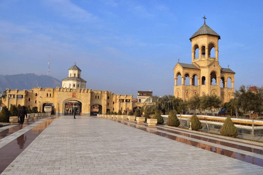 مکانهای مذهبی-کلیسای جامع تثلیث