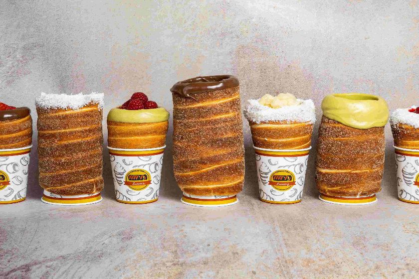 شیرینی‌فروشی لومیر چیمنی (Lumier's Chimney Cake) تفلیس